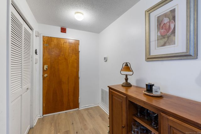 23 Charles Street 23, Milford, CT 06460