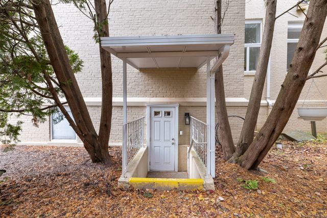 23 Charles Street 23, Milford, CT 06460