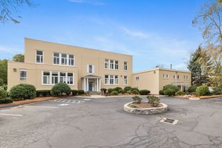 23 Charles Street 23, Milford, CT 06460