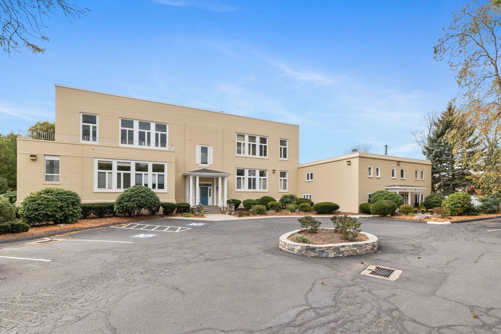 23 Charles Street 23, Milford, CT 06460