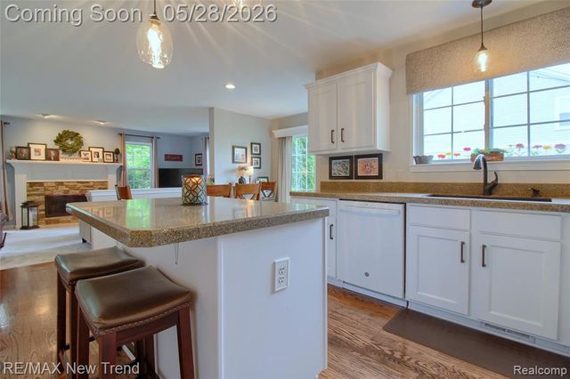 1029 Shetland Drive, South Lyon, MI 48178