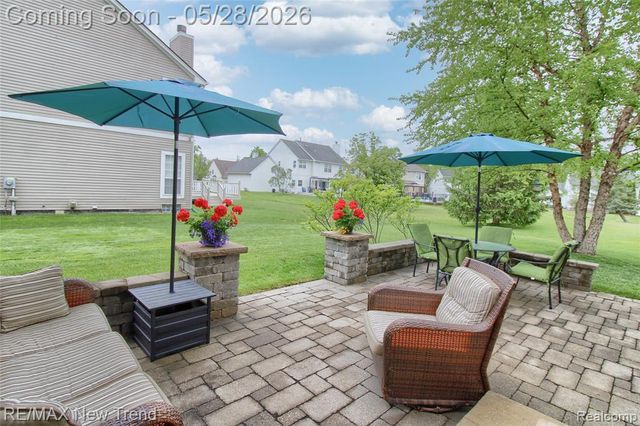1029 Shetland Drive, South Lyon, MI 48178