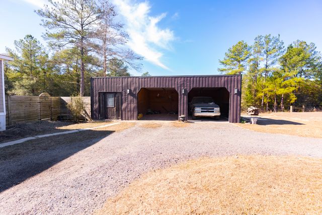 325 Majestic Boulevard, Defuniak Springs, FL 32433