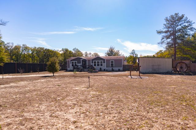 325 Majestic Boulevard, Defuniak Springs, FL 32433