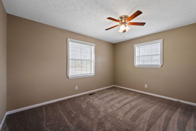 1011 Grand Center Road, Chickamauga, GA 30707