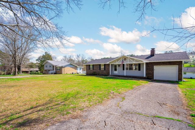 1011 Grand Center Road, Chickamauga, GA 30707