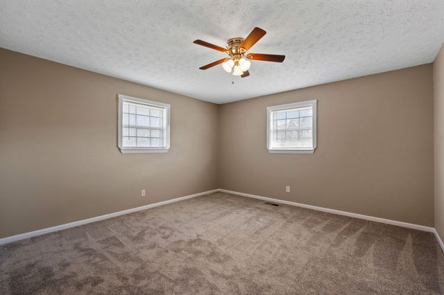 1011 Grand Center Road, Chickamauga, GA 30707