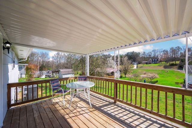 1011 Grand Center Road, Chickamauga, GA 30707