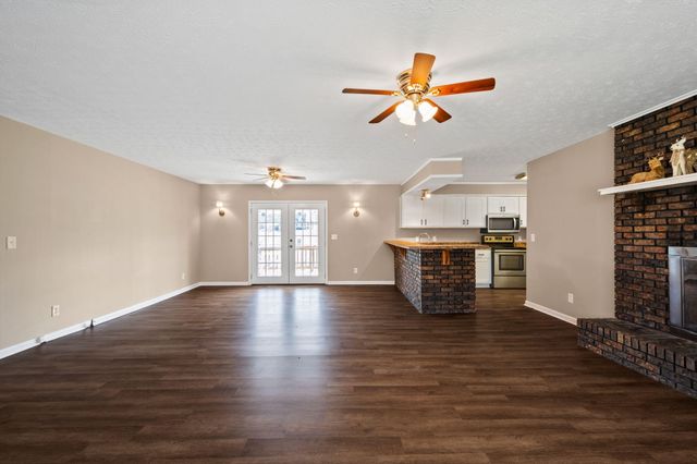 1011 Grand Center Road, Chickamauga, GA 30707