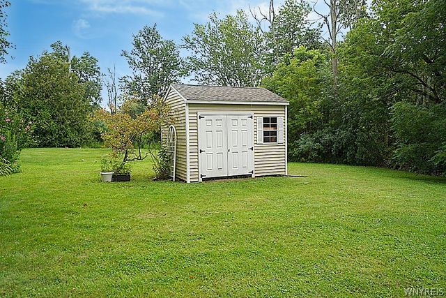 2398 Niagara Road, Wheatfield, NY 14304