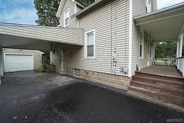 2398 Niagara Road, Wheatfield, NY 14304