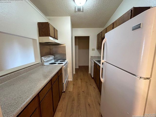 14419 Waddesdon Bluff, San Antonio, TX 78233