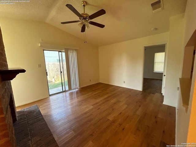 14419 Waddesdon Bluff, San Antonio, TX 78233