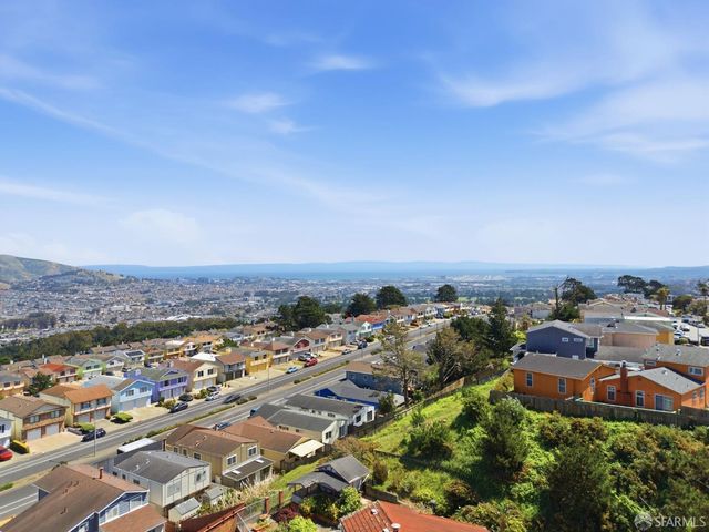 96 Lycett Circle, Daly City, CA 94015