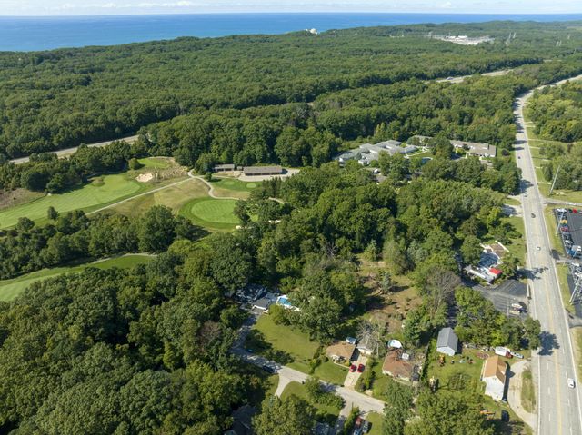 4173 Maplewood Road, Lake Charter Twp, MI 49106