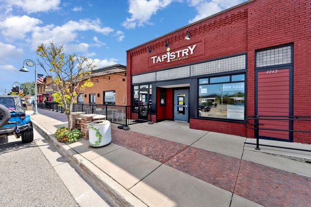 4173 Maplewood Road, Lake Charter Twp, MI 49106