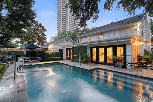 2419 Avalon Place, Houston, TX 77019