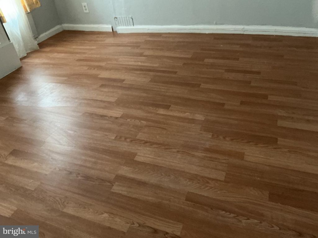 Image 16 of property listing at 5010 BELAIR RD, Baltimore, MD 21206