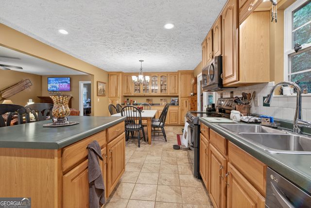 75 Juniper Trail, Clayton, GA 30525