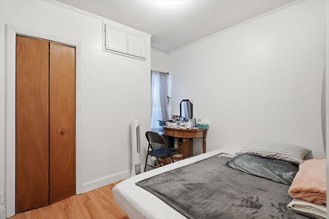 168 School St, Lowell, MA 01854