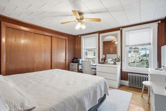 168 School St, Lowell, MA 01854