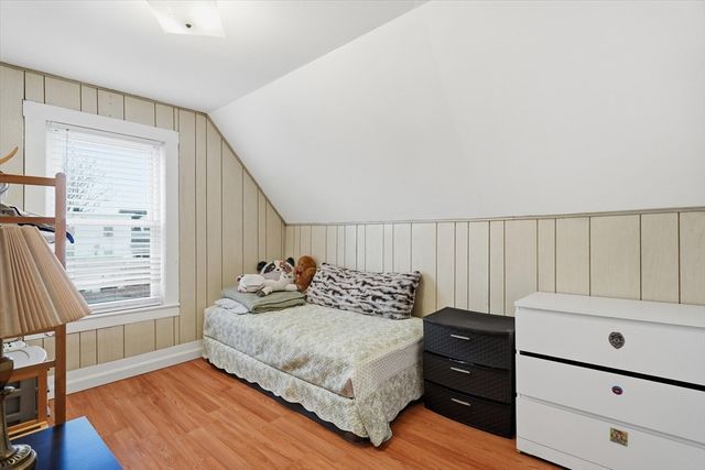 168 School St, Lowell, MA 01854