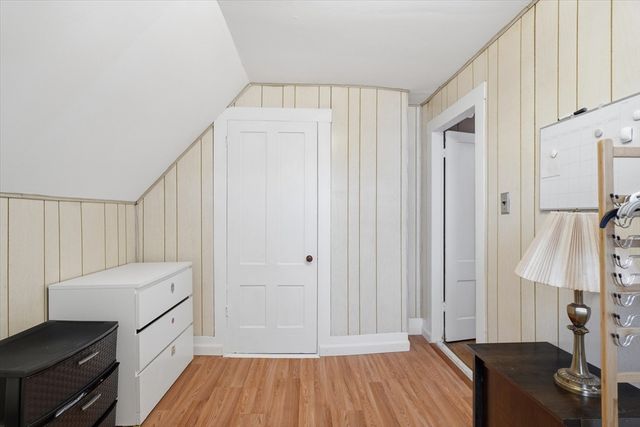 168 School St, Lowell, MA 01854