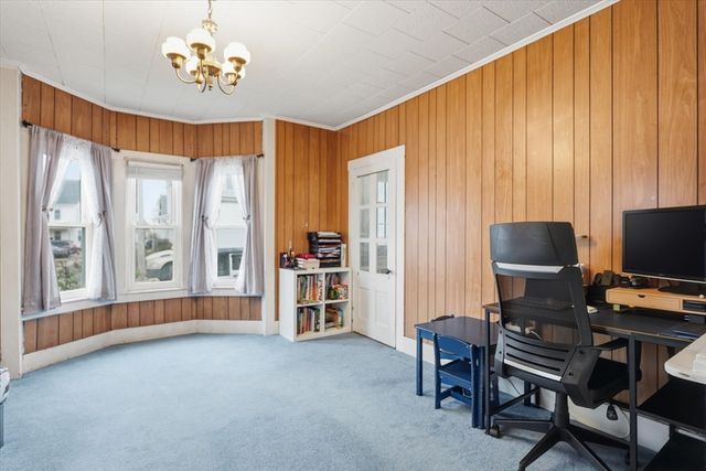 168 School St, Lowell, MA 01854