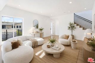 2115 Beachwood Terrace, Los Angeles, CA 90068