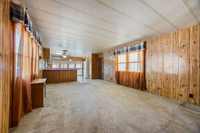 27W370 Geneva Road 19, West Chicago, IL 60185