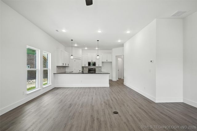 6203 N 30th Street, Broken Arrow, OK 74014