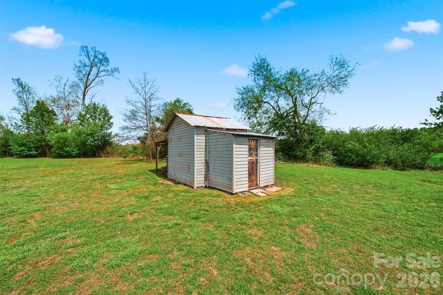 2486 Evening Drive, Claremont, NC 28610