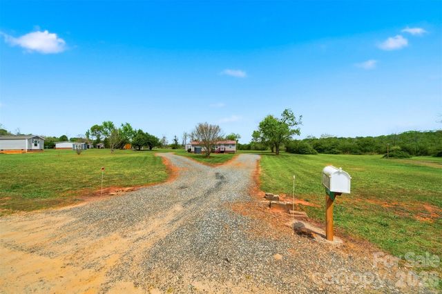 2486 Evening Drive, Claremont, NC 28610