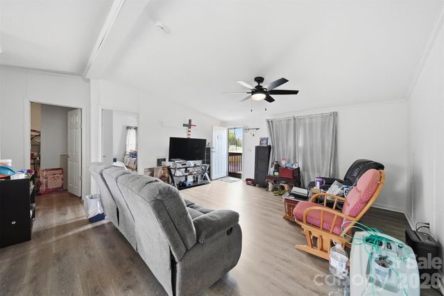 2486 Evening Drive, Claremont, NC 28610