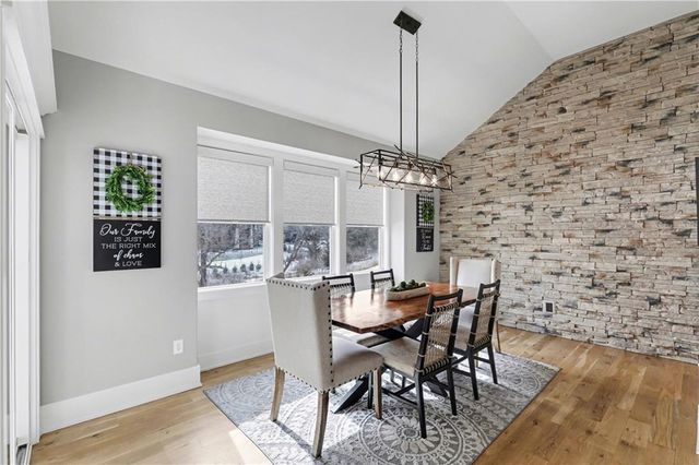 22525 W 87th Terrace, Lenexa, KS 66227