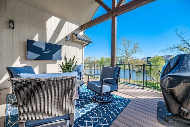 22525 W 87th Terrace, Lenexa, KS 66227