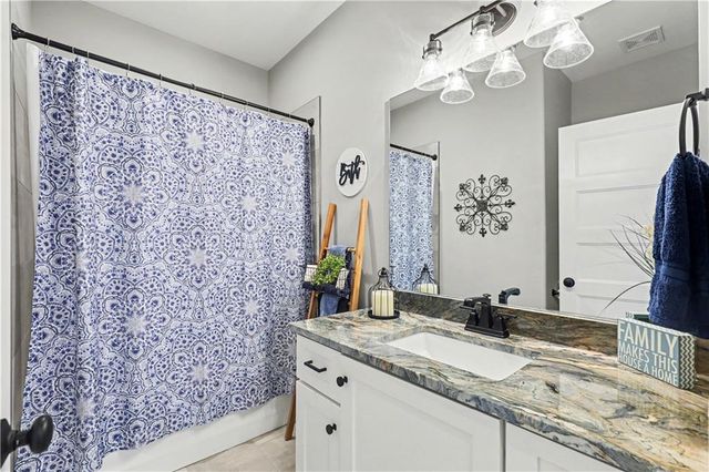 22525 W 87th Terrace, Lenexa, KS 66227