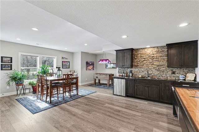 22525 W 87th Terrace, Lenexa, KS 66227