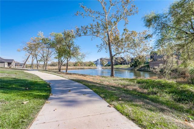 22525 W 87th Terrace, Lenexa, KS 66227