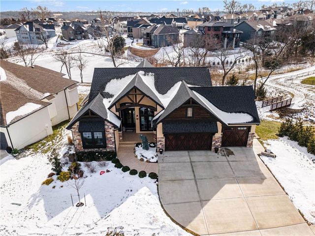 22525 W 87th Terrace, Lenexa, KS 66227