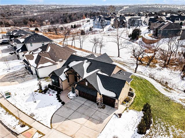 22525 W 87th Terrace, Lenexa, KS 66227