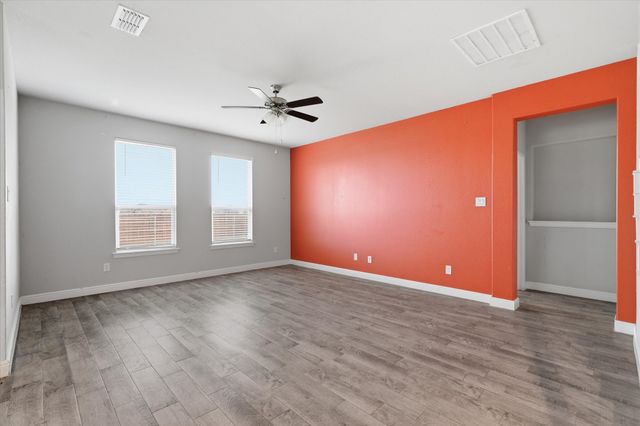 225 Oldcastle Way, Fort Worth, TX 76052