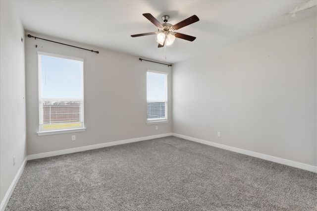 225 Oldcastle Way, Fort Worth, TX 76052