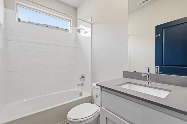 225 Oldcastle Way, Fort Worth, TX 76052