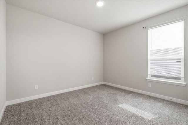 225 Oldcastle Way, Fort Worth, TX 76052