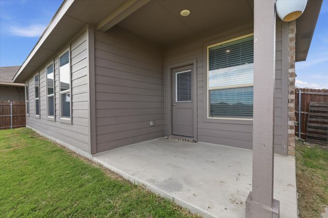 225 Oldcastle Way, Fort Worth, TX 76052