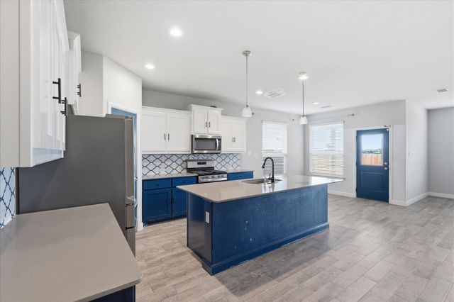 225 Oldcastle Way, Fort Worth, TX 76052