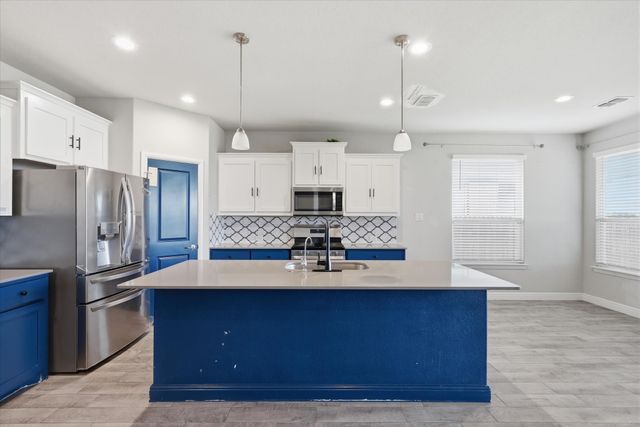 225 Oldcastle Way, Fort Worth, TX 76052