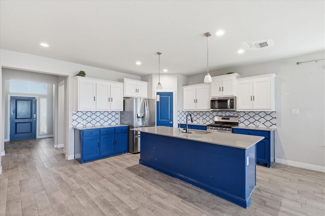 225 Oldcastle Way, Fort Worth, TX 76052