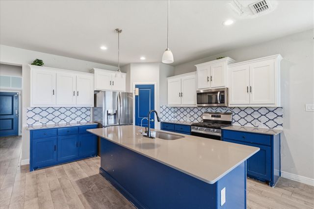 225 Oldcastle Way, Fort Worth, TX 76052